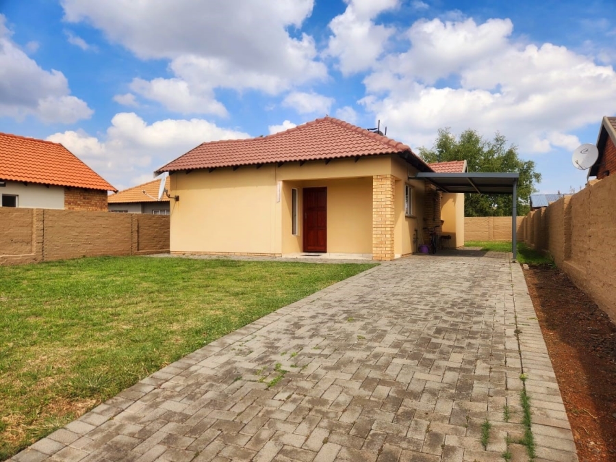 3 Bedroom Property for Sale in Waterkloof Hill Estate North West